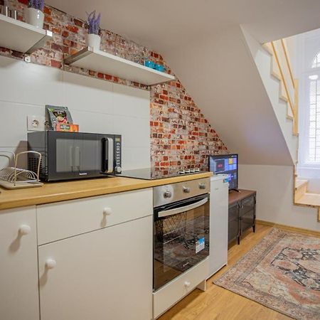 Cosy Gallery Flat In Akacfa St. Budapeste Exterior foto