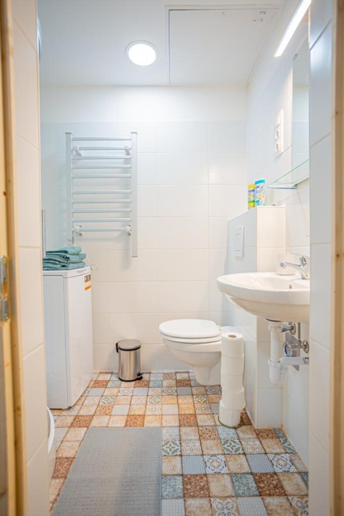 Cosy Gallery Flat In Akacfa St. Budapeste Exterior foto